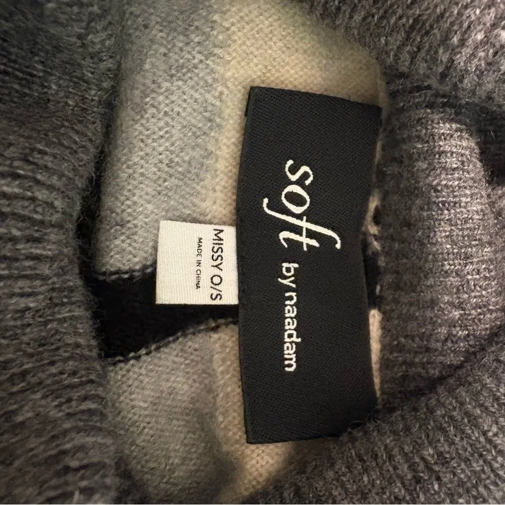 SOFT by NAADAM Gray, Black and Tan Plaid CashmereTurtleneck Poncho
